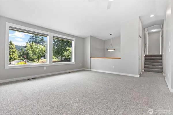 3881 Magrath ST, Bellingham, WA 98226