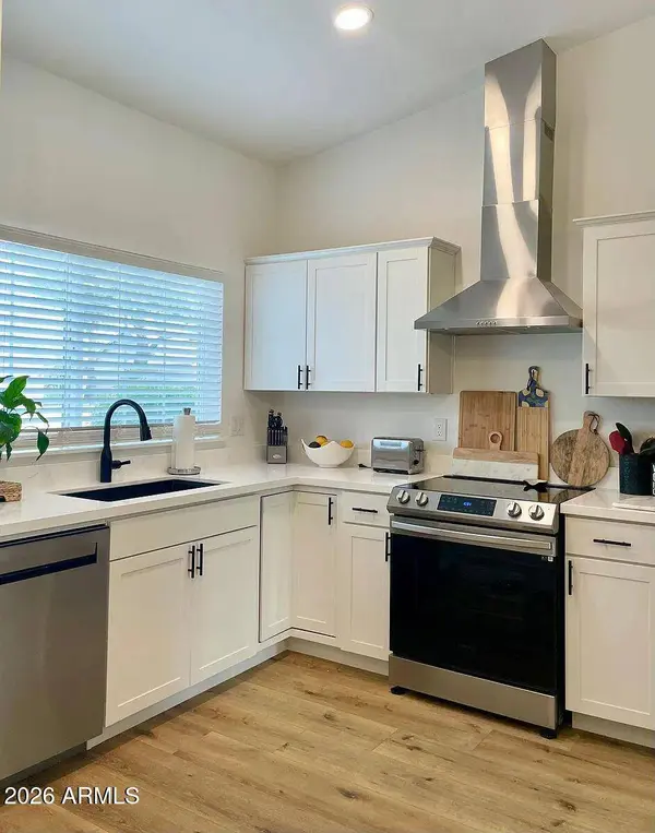 6871 E KINGS Avenue, Scottsdale, AZ 85254