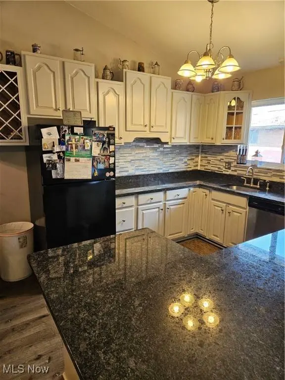 24597 Clareshire DR #201, North Olmsted, OH 44070