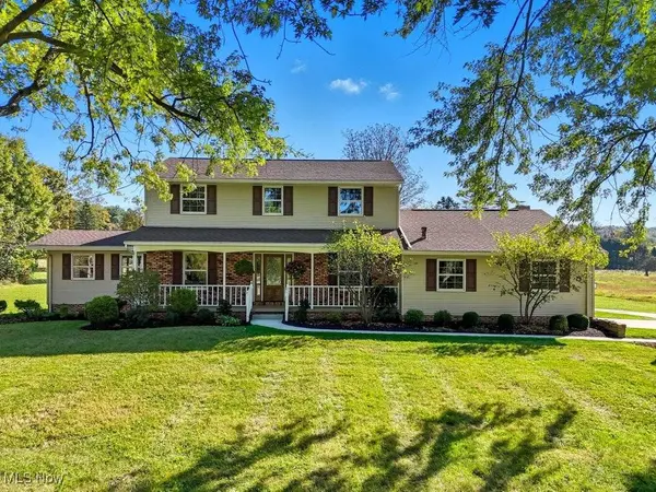 831 River RD, Hinckley, OH 44233