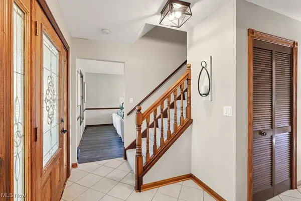 831 River RD, Hinckley, OH 44233