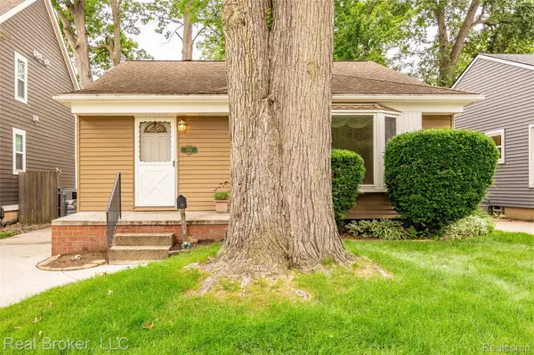 1919 Fern ST, Royal Oak, MI 48073