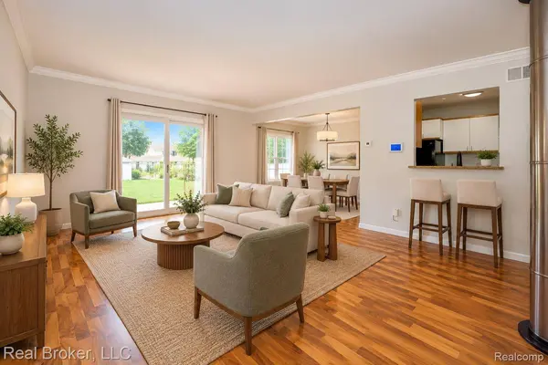 12768 Elaine DR, Southgate, MI 48195