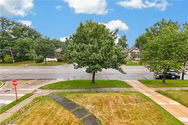 16317 Clifton BLVD, Lakewood, OH 44107