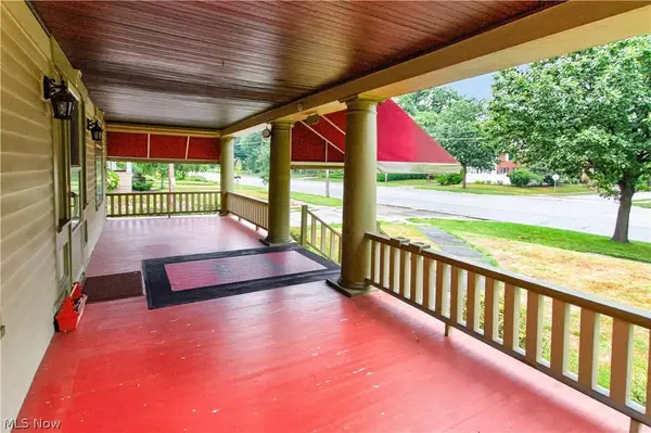 16317 Clifton BLVD, Lakewood, OH 44107