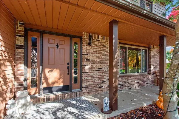 3080 Stoney Creek DR, North Royalton, OH 44133
