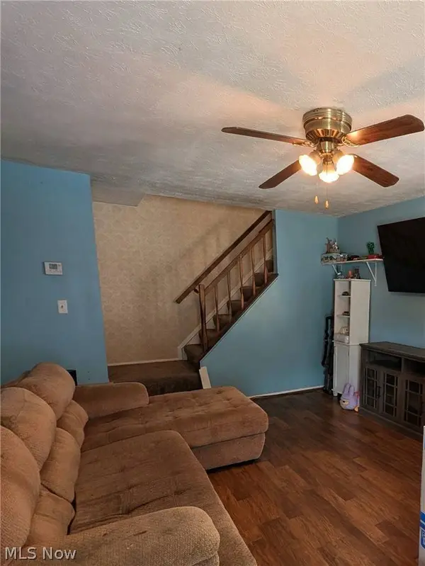 17500 Independence CT #4B, Brook Park, OH 44142