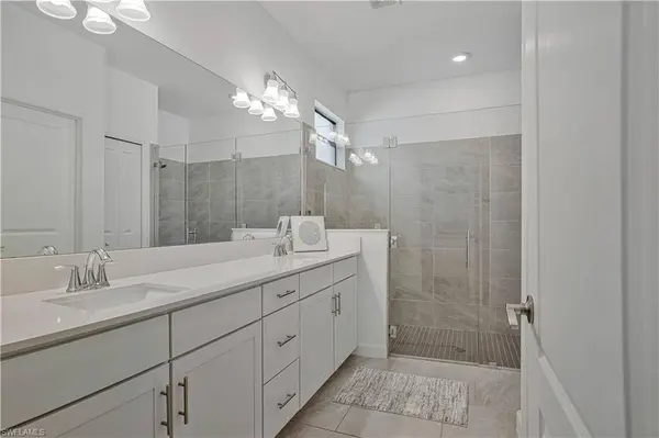 18293 Ridgeline DR, Estero, FL 33928