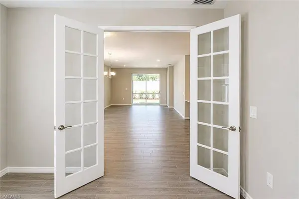 1248 Enbrook LOOP, Naples, FL 34114