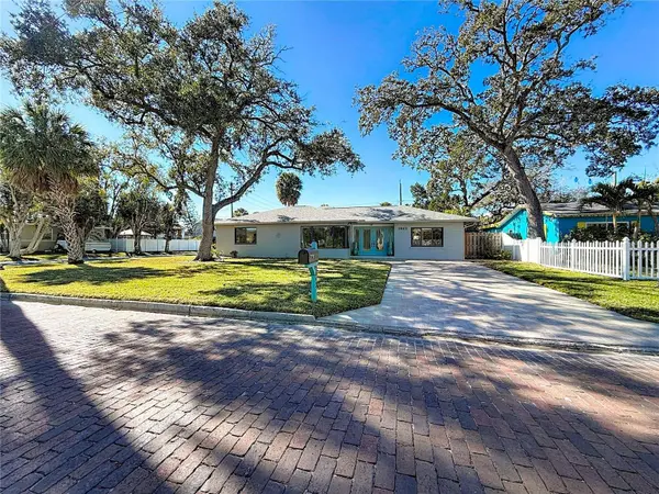 2843 57TH ST S, Gulfport, FL 33707