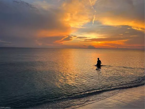 614 109th AVE N, Naples, FL 34108