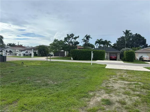 614 109th AVE N, Naples, FL 34108