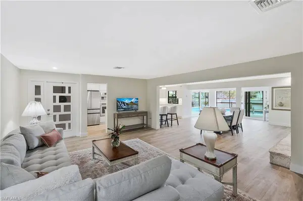 480 Oak AVE, Naples, FL 34108