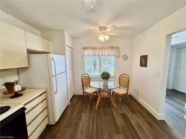 5904 Cranbrook WAY #J101, Naples, FL 34112