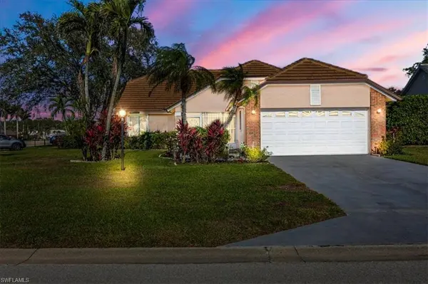 6094 Westbourgh DR, Naples, FL 34112