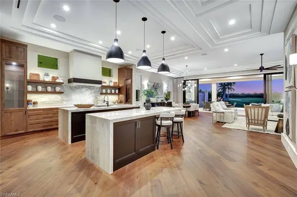 16647 Isola Bella LN, Naples, FL 34110