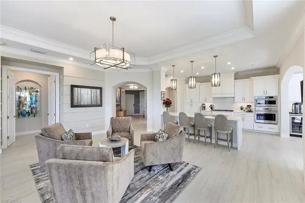 16379 Viansa WAY #301, Naples, FL 34110