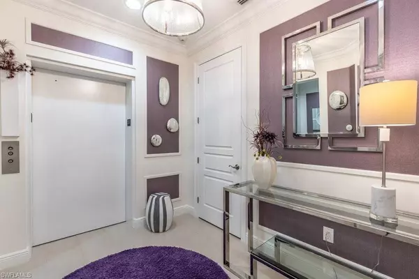 16382 Viansa WAY #3-201, Naples, FL 34110