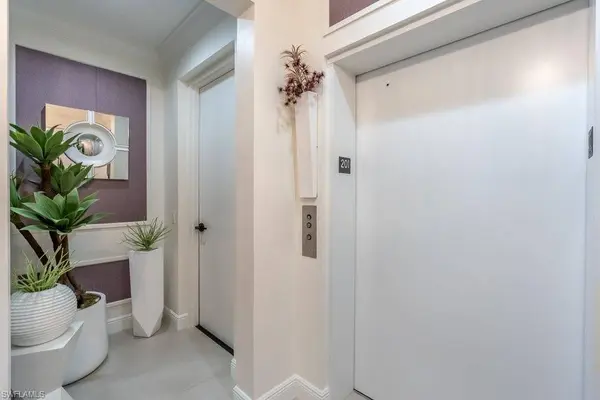 16382 Viansa WAY #201, Naples, FL 34110