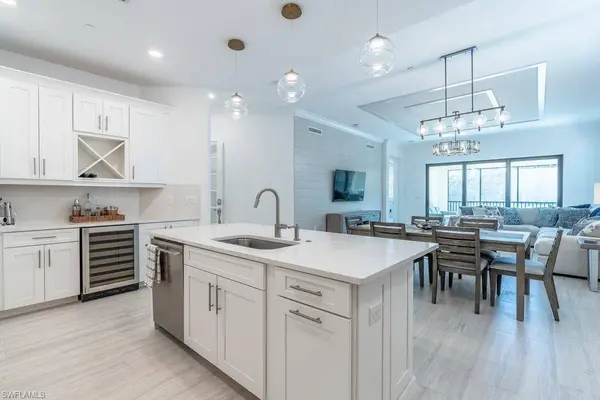 16364 Viansa WAY #202, Naples, FL 34110