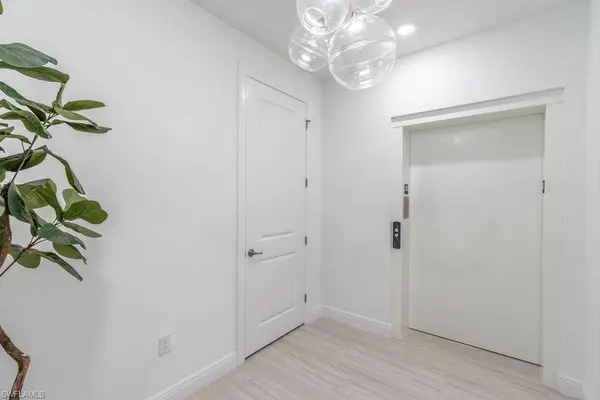 16364 Viansa WAY #202, Naples, FL 34110