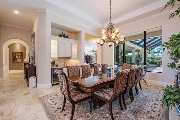 16524 Cellini LN, Naples, FL 34110