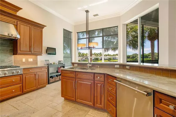 15547 Monterosso LN #201, Naples, FL 34110