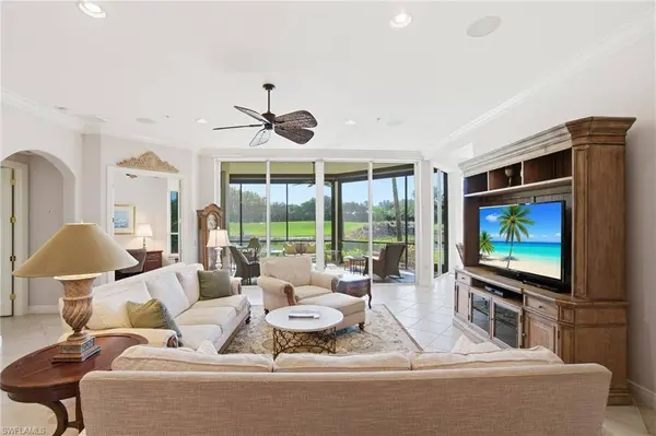 15520 Monterosso LN #102, Naples, FL 34110