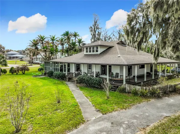 8408 LAKESHORE DR, Yalaha, FL 34797