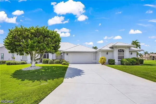 11908 Prince Charles CT, Cape Coral, FL 33991
