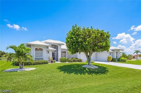 11908 Prince Charles CT, Cape Coral, FL 33991