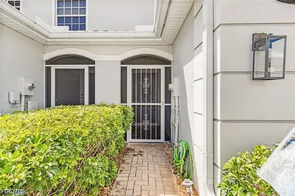 8614 Athena CT, Lehigh Acres, FL 33971