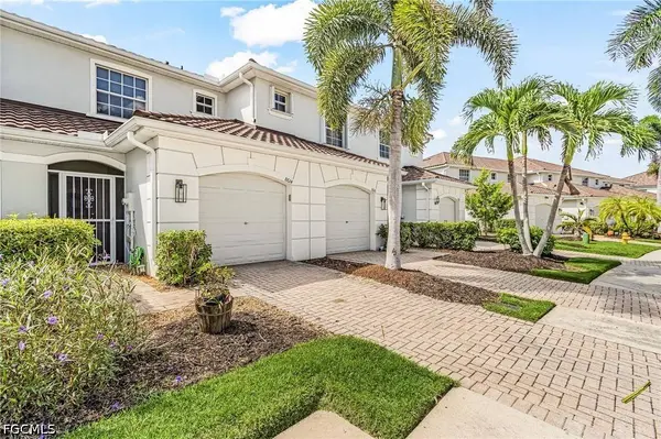 8614 Athena CT, Lehigh Acres, FL 33971