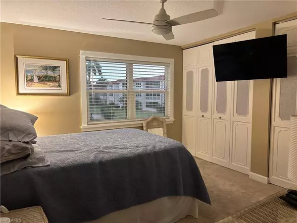 1724 Pine Valley DR #202, Fort Myers, FL 33907