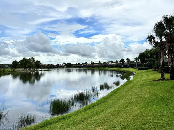 10051 Oakhurst WAY SW, Fort Myers, FL 33913