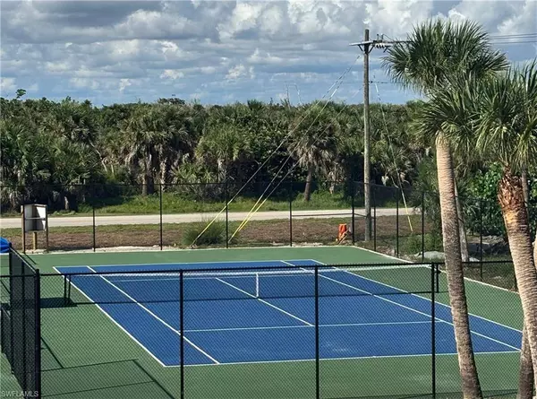 2445 W Gulf DR #23D, Sanibel, FL 33957