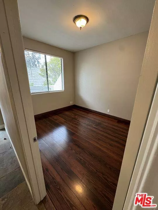 1749 12th St #B, Santa Monica, CA 90404