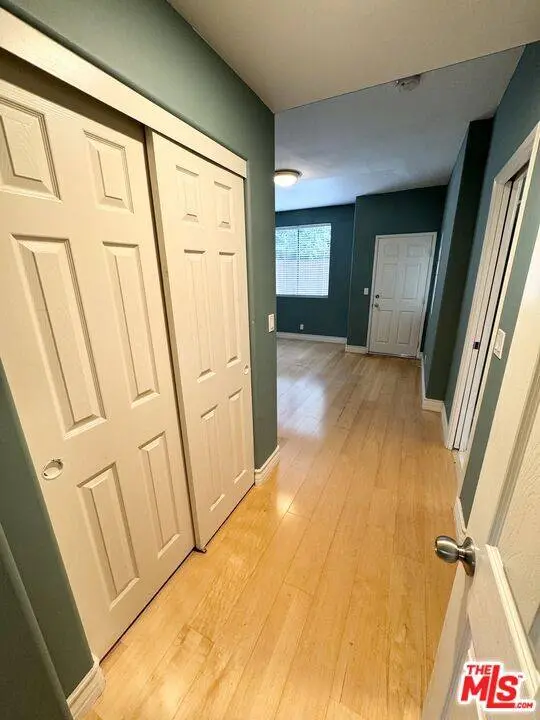 1749 12th St #B, Santa Monica, CA 90404