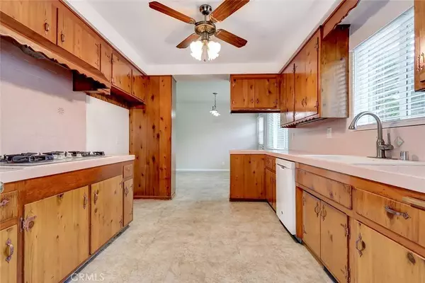 2407 Mackay LN, Redondo Beach, CA 90278