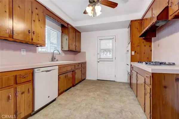 2407 Mackay LN, Redondo Beach, CA 90278