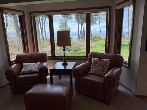 8125 Bay Dr, Egg Harbor, WI 54209