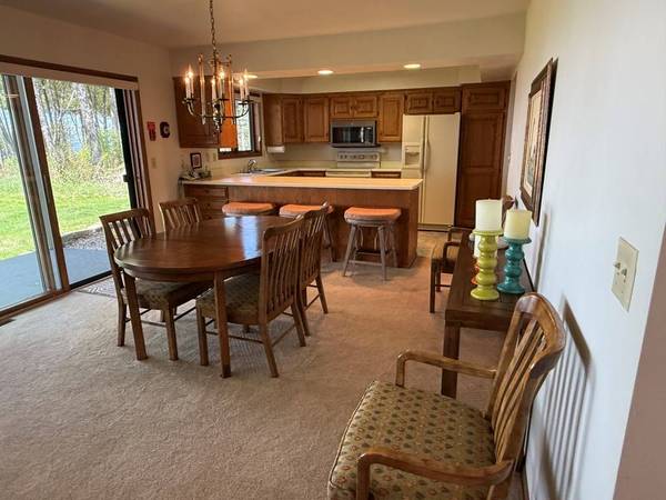 8125 Bay Dr, Egg Harbor, WI 54209