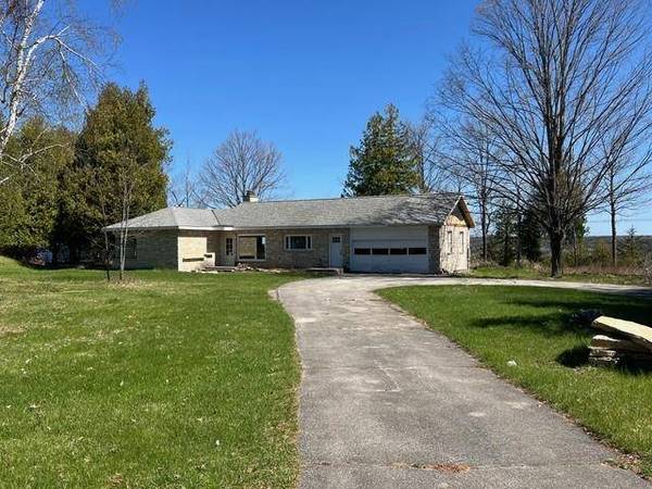 4142 Bluff Cr, Fish Creek, WI 54212