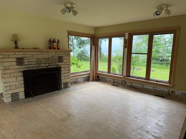 4142 Bluff Cr, Fish Creek, WI 54212
