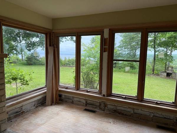 4142 Bluff Cr, Fish Creek, WI 54212