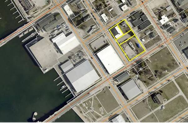 110 S 2nd Ave, Sturgeon Bay, WI 54235