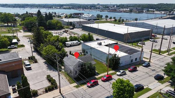 110 S 2nd Ave, Sturgeon Bay, WI 54235