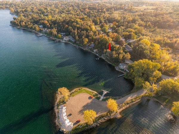 922 N Duluth Ave, Sturgeon Bay, WI 54235
