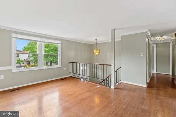 1263 WILSHIRE DR, Herndon, VA 20170