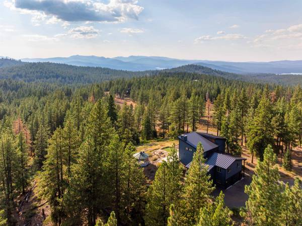 18875 Nighthawk Way, Truckee, CA 96161